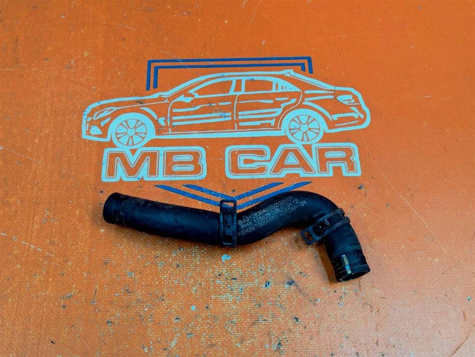 Патрубок ОЖ MERCEDES-BENZ CLS-класс C218/X218 рестайлинг (2014 - 2017) фото 1 — Разборка Мерседес