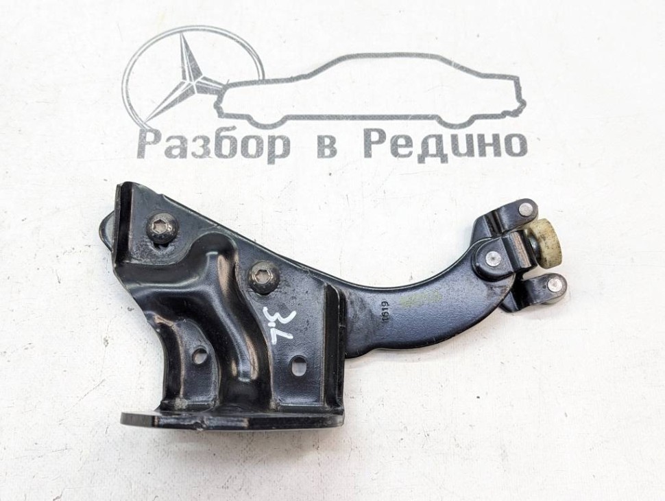Ролик сдвижной двери MERCEDES-BENZ V-класс W447 рестайлинг (2019 - 2025) фото 1 — Разборка Мерседес