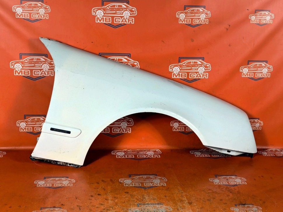 Крыло переднее правое MERCEDES-BENZ CLK-класс C208/A208 рестайлинг (1999 - 2003) фото 1 &mdash; Разборка Мерседес