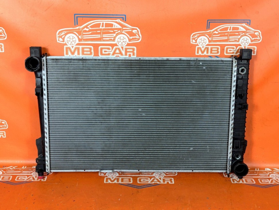 Радиатор MERCEDES-BENZ CLK-класс C209/A209 (2002 - 2005) фото 1 &mdash; Разборка Мерседес