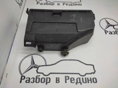Корпус блока предохранителей MERCEDES-BENZ R-класс W251 (2005 - 2007) — Разборка Мерседес