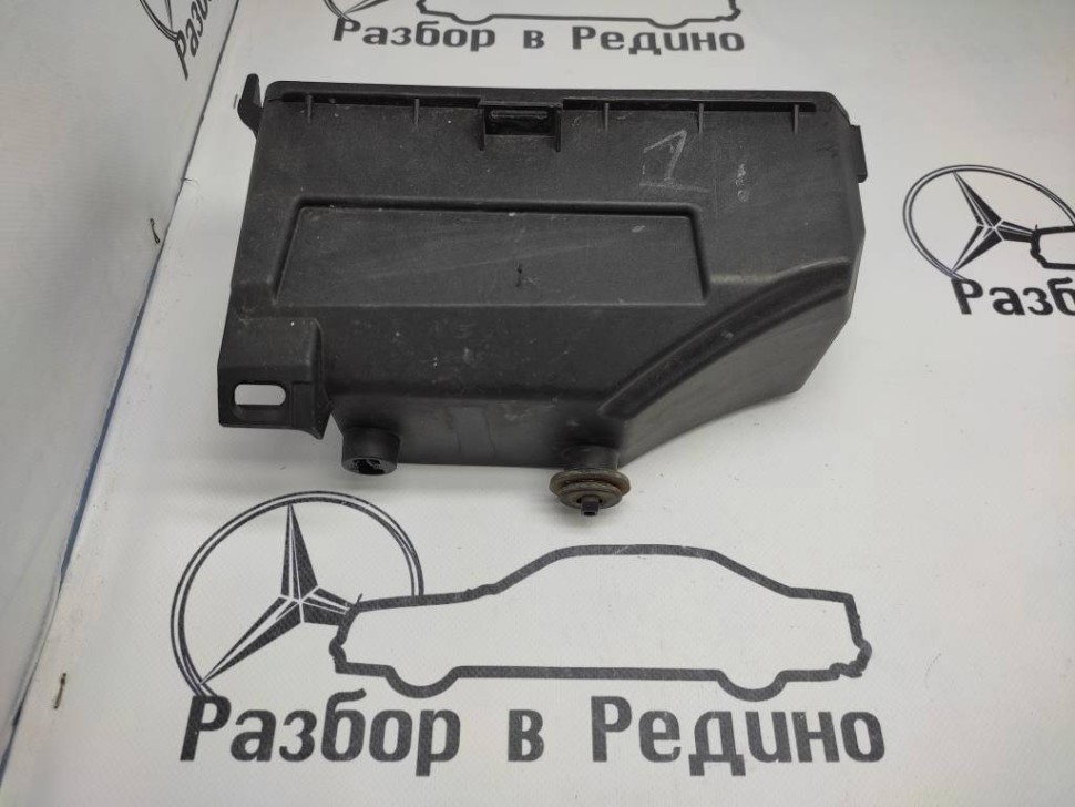Корпус блока предохранителей MERCEDES-BENZ R-класс W251 (2005 - 2007) фото 1 &mdash; Разборка Мерседес