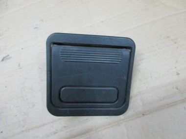 Ручка пола багажника MERCEDES-BENZ W124 W124/S124/C124/A124 (1984 - 1993) — Разборка Мерседес