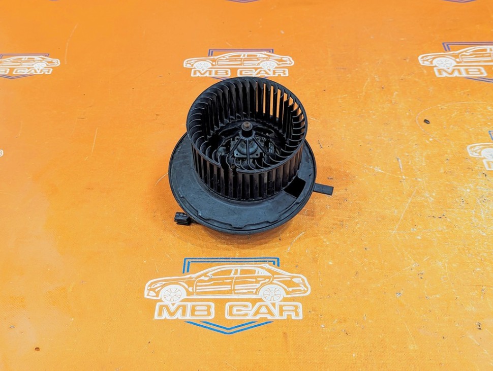 Моторчик печки MERCEDES-BENZ A-класс W169 (2004 - 2008) фото 1 — Разборка Мерседес