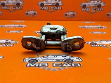 Петля двери MERCEDES-BENZ M-класс W163 (1997 - 2001) — Разборка Мерседес