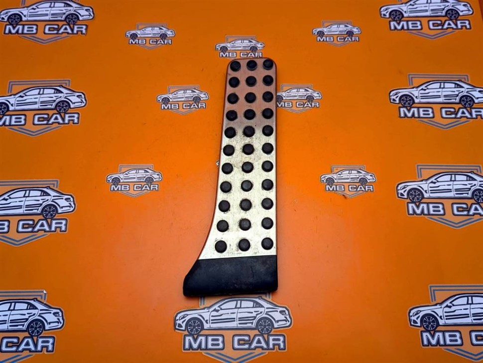 Накладка педали AMG MERCEDES-BENZ C-класс AMG W205/S205/C205/A205 (2014 - 2018) фото 1 — Разборка Мерседес