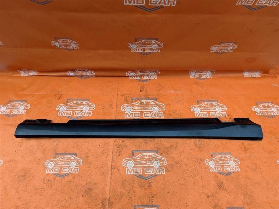 Порог пластиковый правый MERCEDES-BENZ E-класс W212/S212/C207/A207 (2009 - 2013) фото 1 — Разборка Мерседес