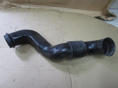 Патрубок воздушный MERCEDES-BENZ Sprinter W901-905 (1995 - 2006) — Разборка Мерседес