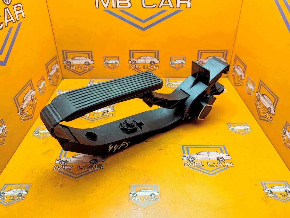 Педаль газа электронная MERCEDES-BENZ CLK-класс C209/A209 (2002 - 2005) CLK 270 CDI 2.7 AT (170 л.с.) фото 1 &mdash; Разборка Мерседес