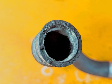 Патрубок ОЖ MERCEDES-BENZ S-класс W220 (1998 - 2005) &mdash; Разборка Мерседес