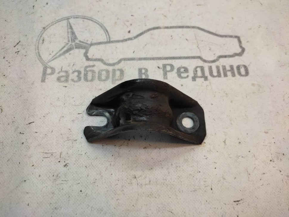 Кронштейн стабилизатора MERCEDES-BENZ X-класс I (2017 - 2020) фото 1 — Разборка Мерседес