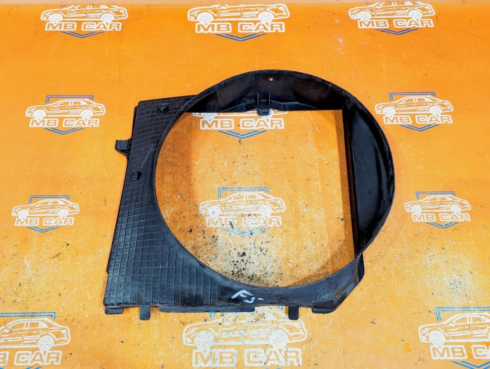 Кожух вентилятора основного MERCEDES-BENZ E-класс W124/S124/C124/A124 (1984 - 1997) фото 1 — Разборка Мерседес