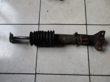 Стойка передняя MERCEDES-BENZ W124 W124/S124/C124/A124 (1984 - 1993) — Разборка Мерседес