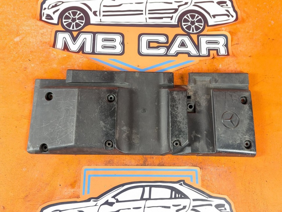 Крышка двигателя декоративная MERCEDES-BENZ E-класс W124/S124/C124/A124 (1984 - 1997) фото 1 &mdash; Разборка Мерседес