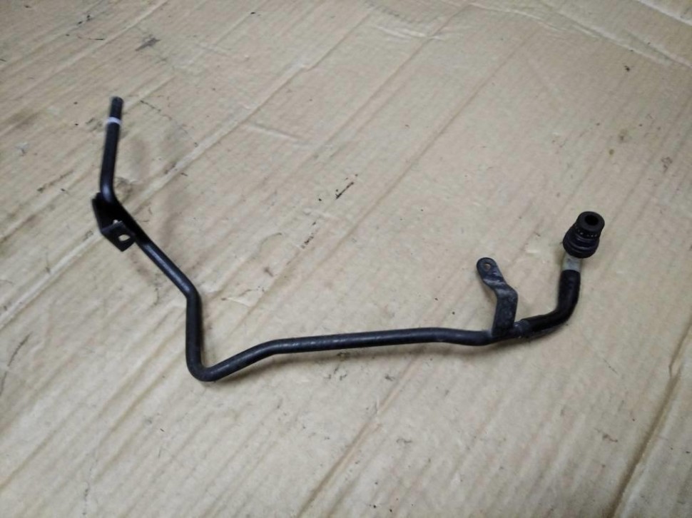 Трубка вакуумная MERCEDES-BENZ C-класс W203/S203/CL203 рестайлинг (2004 - 2008) фото 1 — Разборка Мерседес