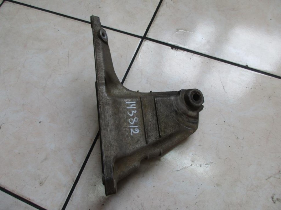 Лапа левая MERCEDES-BENZ S-класс W220 (1998 - 2005) фото 1 — Разборка Мерседес