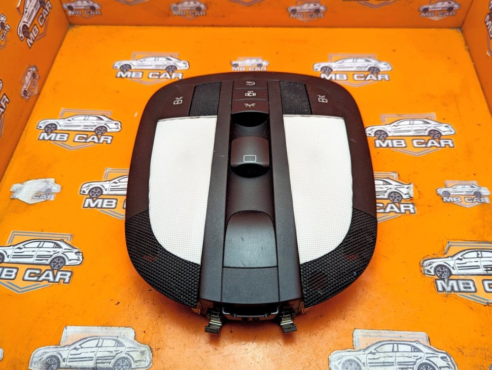 Плафон салона MERCEDES-BENZ M-класс W164 рестайлинг (2008 - 2011) фото 1 &mdash; Разборка Мерседес