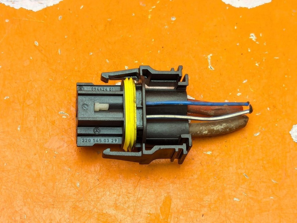 Разъем MERCEDES-BENZ Vito W639 рестайлинг (2010 - 2014) фото 1 &mdash; Разборка Мерседес