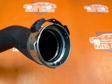 Патрубок интеркулера MERCEDES-BENZ C-класс W204/S204/С204 рестайлинг (2011 - 2015) — Разборка Мерседес