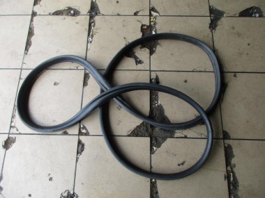 Уплотнитель крышки багажника MERCEDES-BENZ GL-класс X164 (2006 - 2009) — Разборка Мерседес