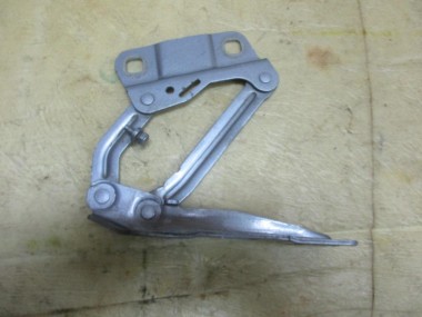 Петля капота MERCEDES-BENZ M-класс W164 (2005 - 2008) — Разборка Мерседес