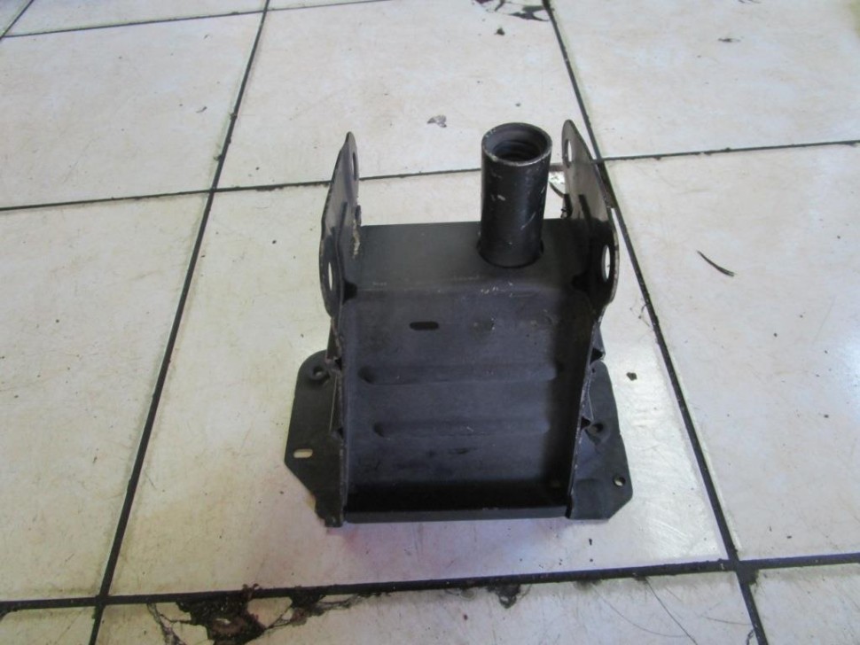 Кронштейн усилителя заднего бампера MERCEDES-BENZ GL-класс X164 (2006 - 2009) фото 1 — Разборка Мерседес