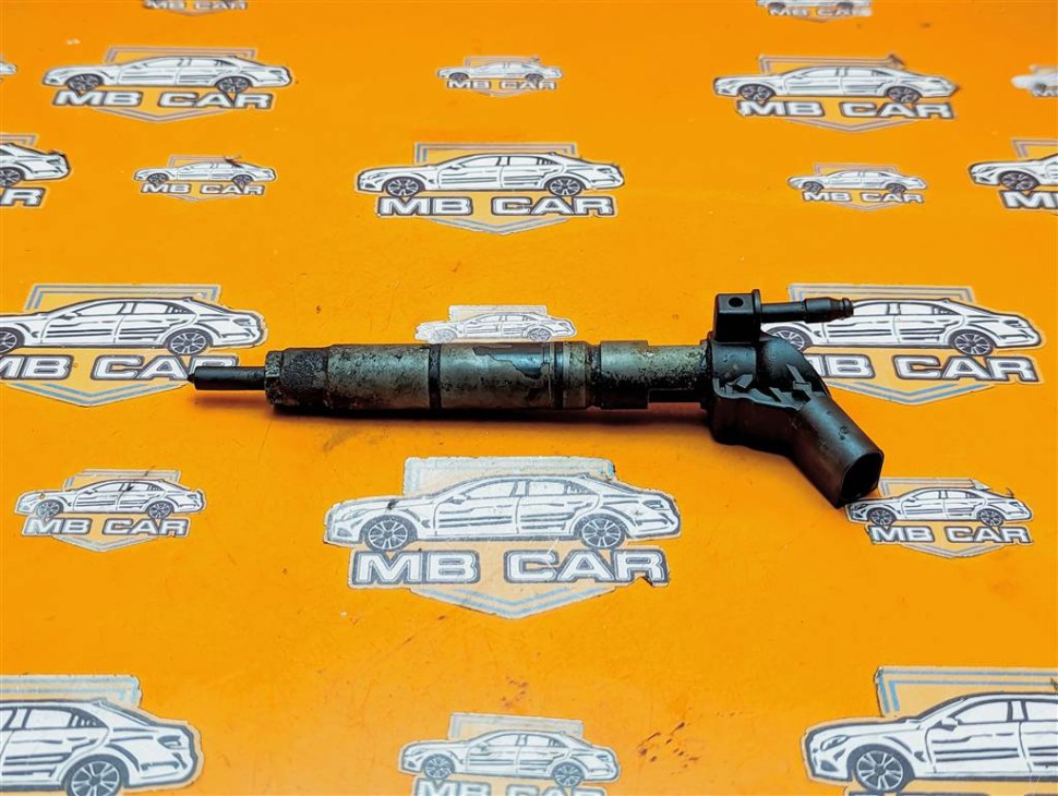 Форсунка ДИЗЕЛЬ MERCEDES-BENZ S-класс W221 (2005 - 2009) фото 1 — Разборка Мерседес