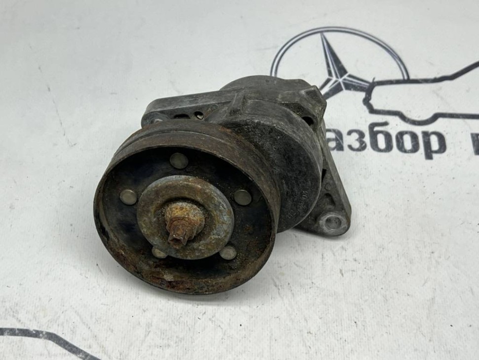 Натяжитель ремня MERCEDES-BENZ S-класс W220 (1998 - 2005) фото 1 — Разборка Мерседес