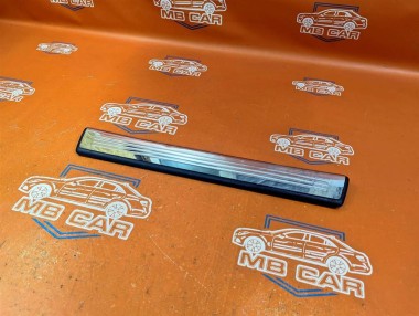 Накладка порога внутренняя MERCEDES-BENZ SL-класс R231 рестайлинг (2016 - 2020) — Разборка Мерседес