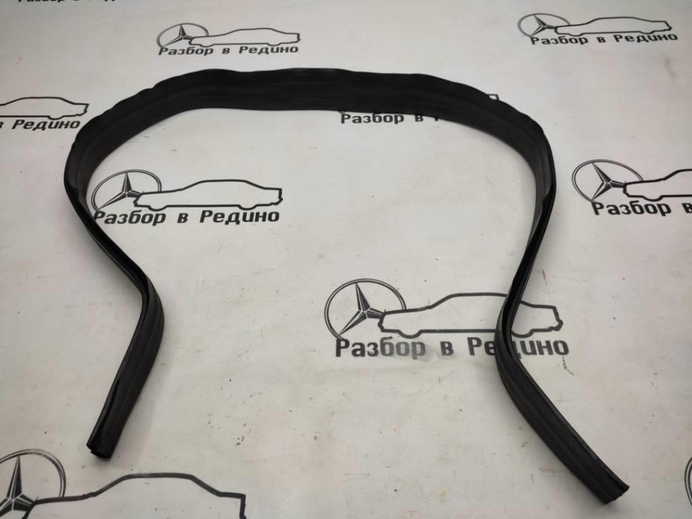 Уплотнитель моторного отсека MERCEDES-BENZ CLS-класс C218/X218 (2010 - 2014) фото 1 — Разборка Мерседес