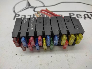 Блок предохранителей MERCEDES-BENZ E-класс W210/S210 (1995 - 1999) — Разборка Мерседес