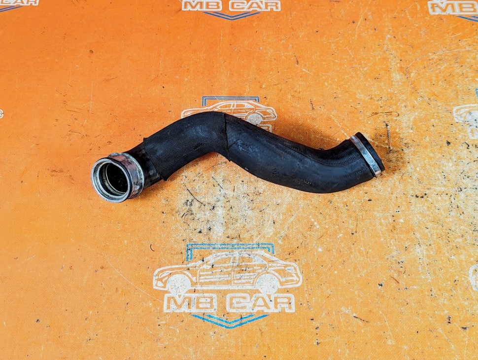 Патрубок интеркулера MERCEDES-BENZ A-класс W169 (2004 - 2008) фото 1 &mdash; Разборка Мерседес