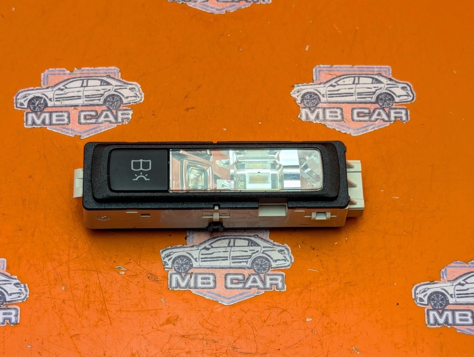 Плафон салона MERCEDES-BENZ C-класс W205/S205/C205/A205 (2014 - 2018) фото 1 — Разборка Мерседес