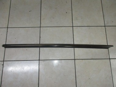 Молдинг стекла двери MERCEDES-BENZ S-класс W140 (1991 - 1998) — Разборка Мерседес
