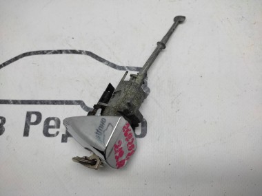 Личинки дверей MERCEDES-BENZ CLS-класс C219 (2004 - 2008) — Разборка Мерседес