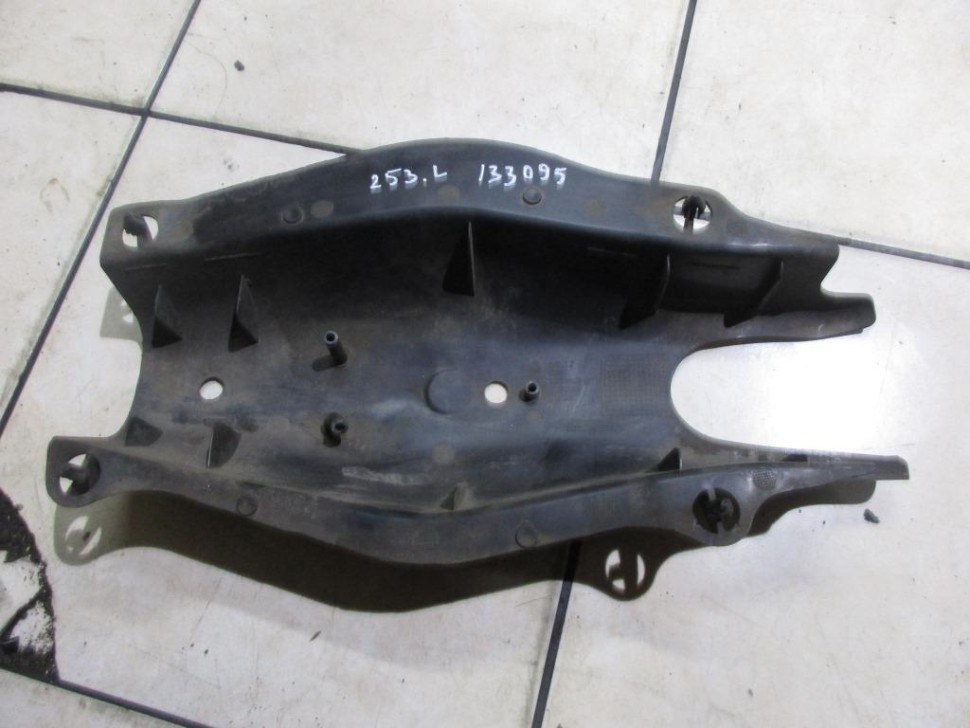 Кожух заднего рычага (лодки) MERCEDES-BENZ GLC-класс X253 (2015 - 2019) фото 1 — Разборка Мерседес