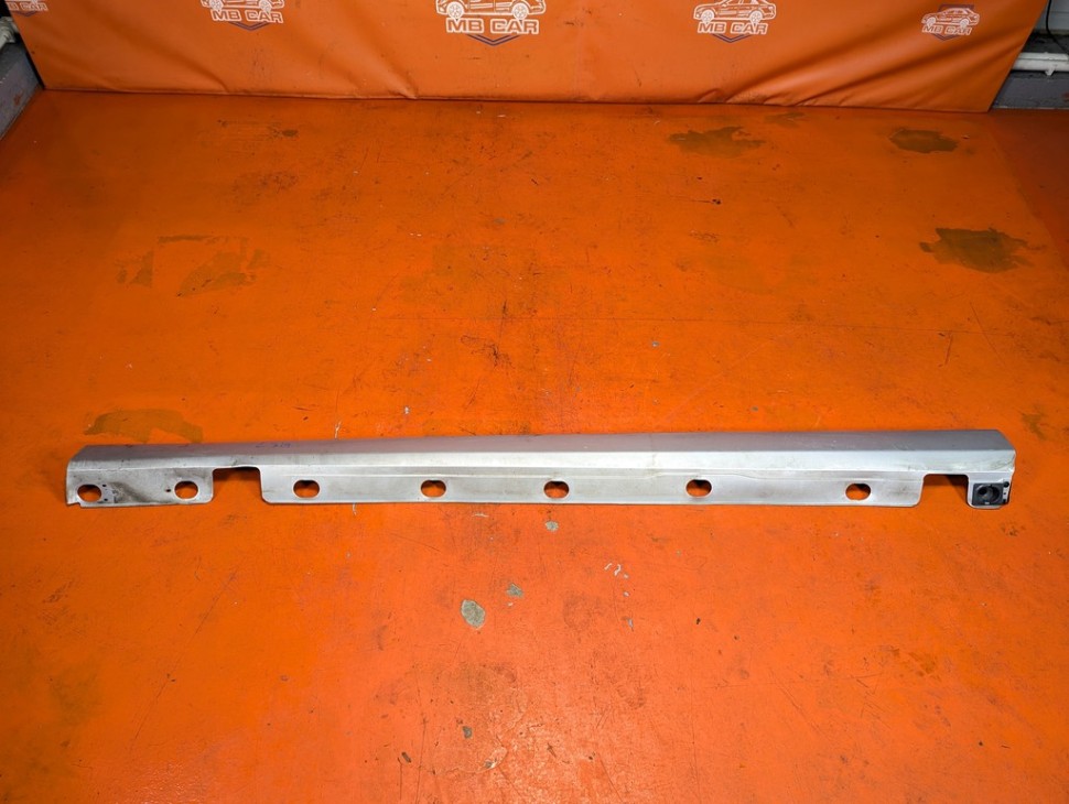 Порог пластиковый левый MERCEDES-BENZ S-класс W221 рестайлинг (2009 - 2013) фото 1 &mdash; Разборка Мерседес