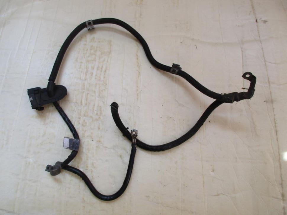 Провод плюсовой MERCEDES-BENZ C-класс W203/S203/CL203 рестайлинг (2004 - 2008) фото 1 — Разборка Мерседес