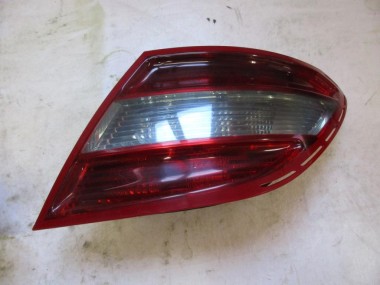 Фонарь задний правый MERCEDES-BENZ C-класс W204/S204 (2006 - 2011) — Разборка Мерседес