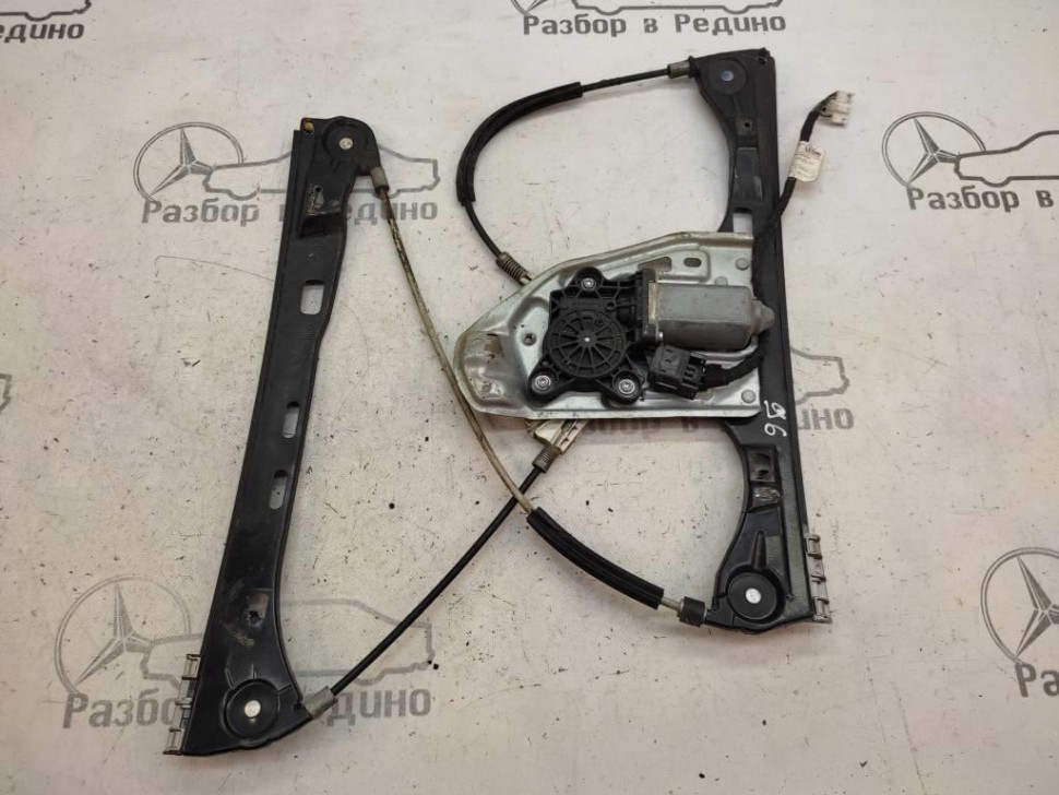 Стеклоподъемник передний правый MERCEDES-BENZ C-класс W203/S203/CL203 (2000 - 2004) фото 1 — Разборка Мерседес
