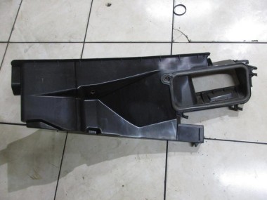 Воздухозаборник MERCEDES-BENZ CLS-класс C218/X218 (2010 - 2014) — Разборка Мерседес