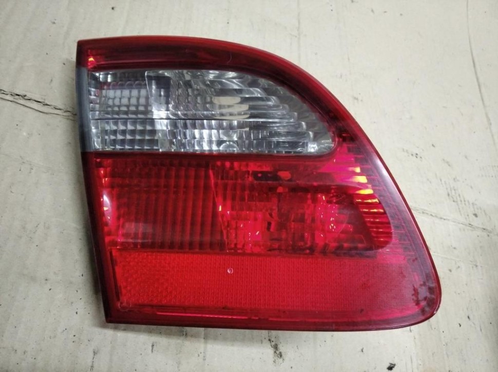 Фонарь крышки багажника MERCEDES-BENZ E-класс W211/S211 рестайлинг (2006 - 2009) фото 1 — Разборка Мерседес