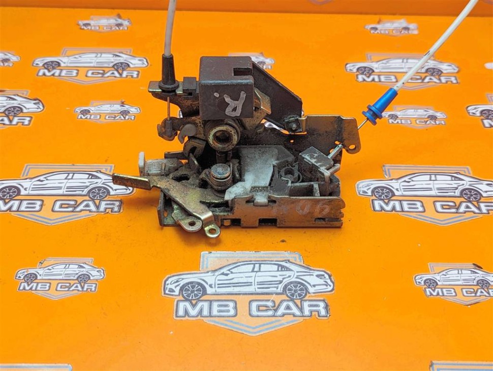 Замок двери передней правой MERCEDES-BENZ Sprinter W901-905 (1995 - 2006) фото 1 — Разборка Мерседес