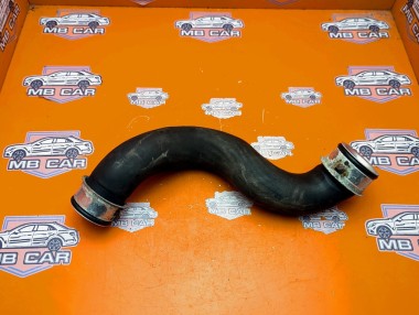 Патрубок радиатора MERCEDES-BENZ C-класс W204/S204 (2006 - 2011) — Разборка Мерседес