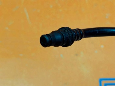 Трубка вентиляции расширительного бака MERCEDES-BENZ E-класс W211/S211 (2002 - 2006) — Разборка Мерседес