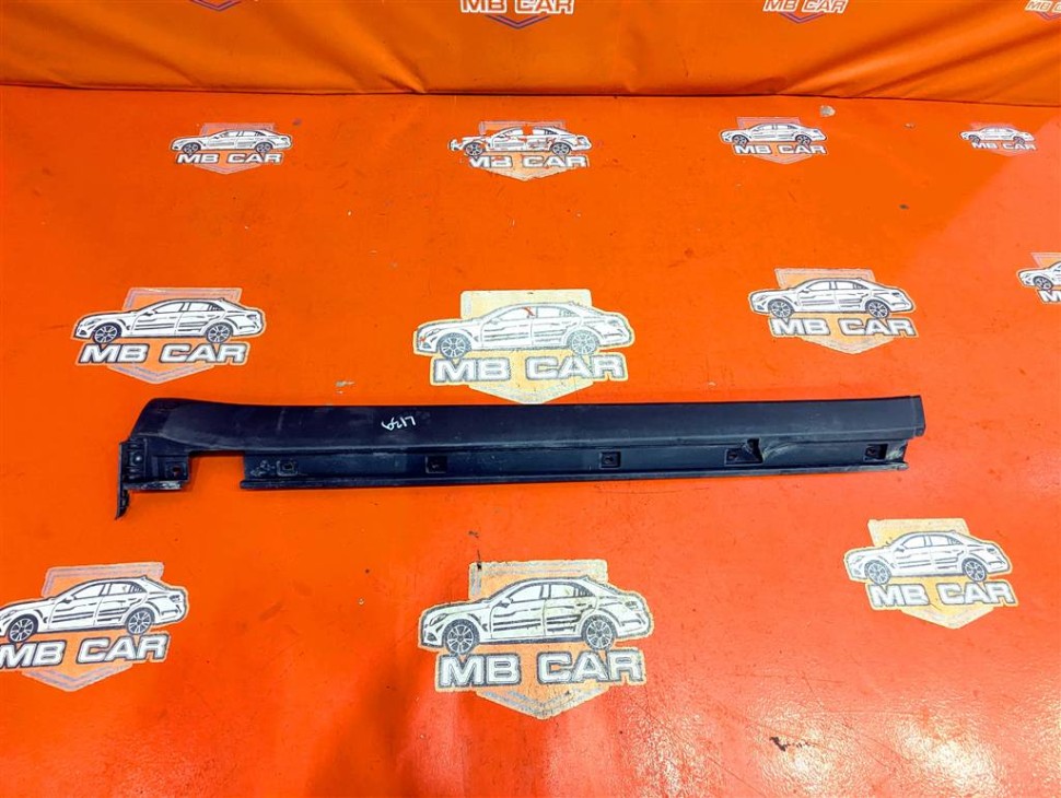 Порог пластиковый правый MERCEDES-BENZ M-класс W164 (2005 - 2008) фото 1 — Разборка Мерседес