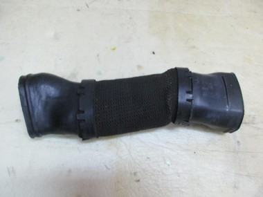 Патрубок воздушный MERCEDES-BENZ CLS-класс C219 (2004 - 2008) — Разборка Мерседес