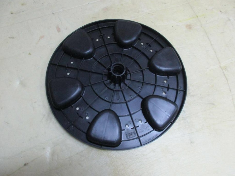 Крепление запаски MERCEDES-BENZ E-класс W211/S211 (2002 - 2006) фото 1 — Разборка Мерседес