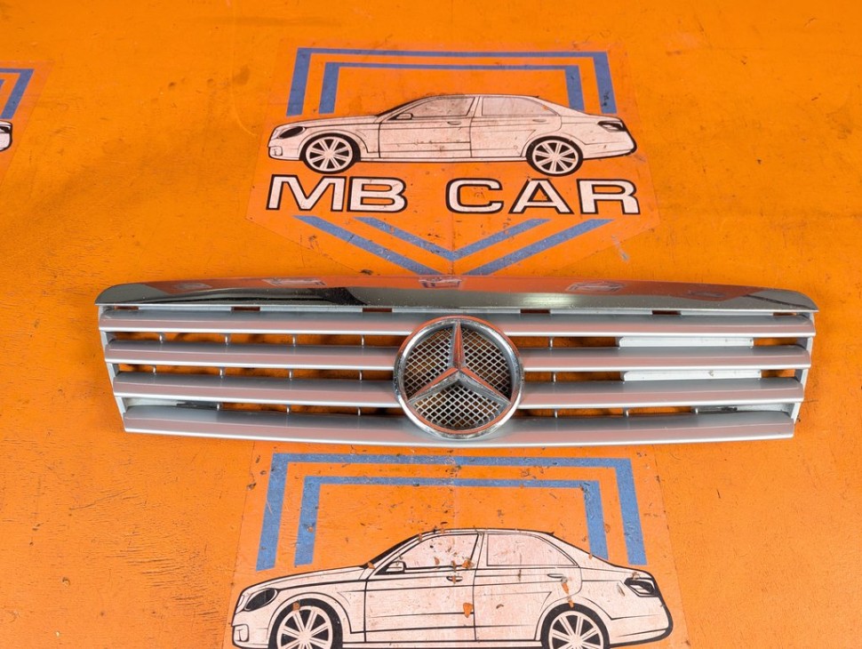 Решетка радиатора MERCEDES-BENZ A-класс W168 рестайлинг (2001 - 2004) фото 1 &mdash; Разборка Мерседес