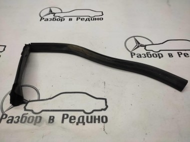 Уплотнитель моторного отсека MERCEDES-BENZ CLS-класс C218/X218 (2010 - 2014) — Разборка Мерседес